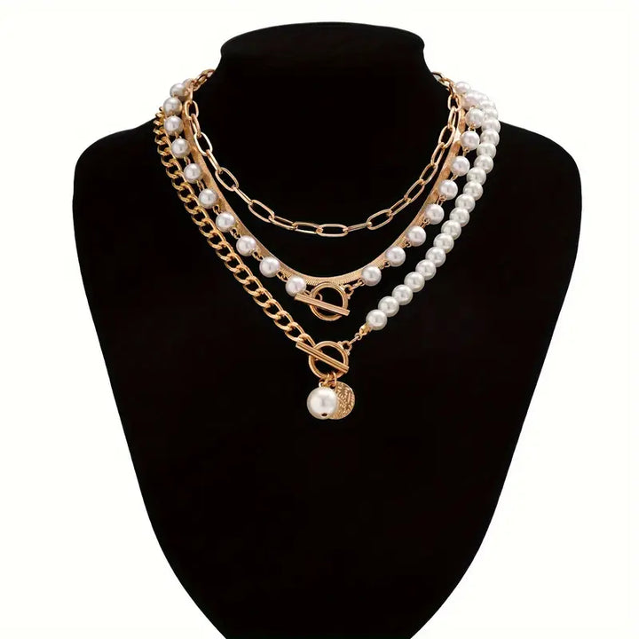 Nowoczesny warstwowy zestaw naszyjników z perłami