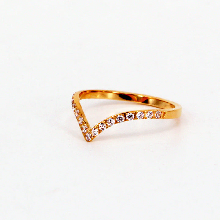 Pierścionek Juliette Crystal - Olśniewający błysk i ponadczasowa elegancja