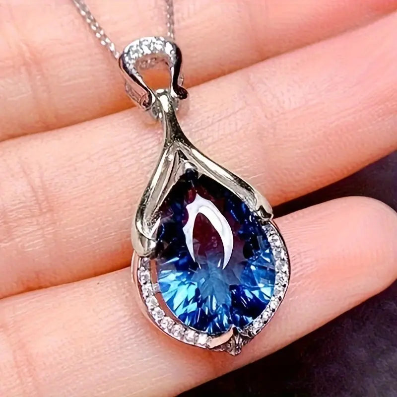 Elegancki naszyjnik ze srebra próby 925 z szafirem w kształcie łez