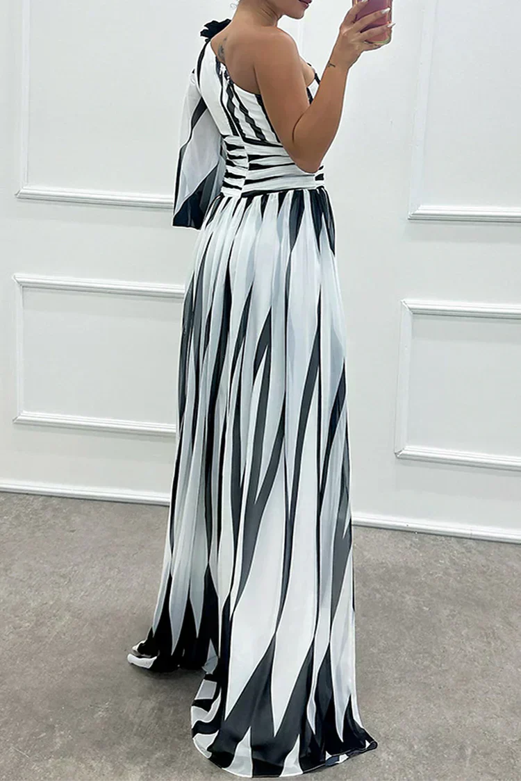 Hazel™ | Elegancka sukienka maxi w paski na jedno ramię