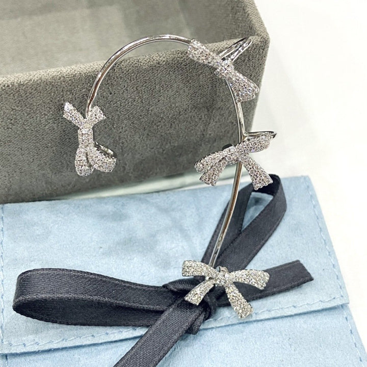 Kolczyki tańczące motyle - Delikatna biżuteria z eleganckim połyskiem