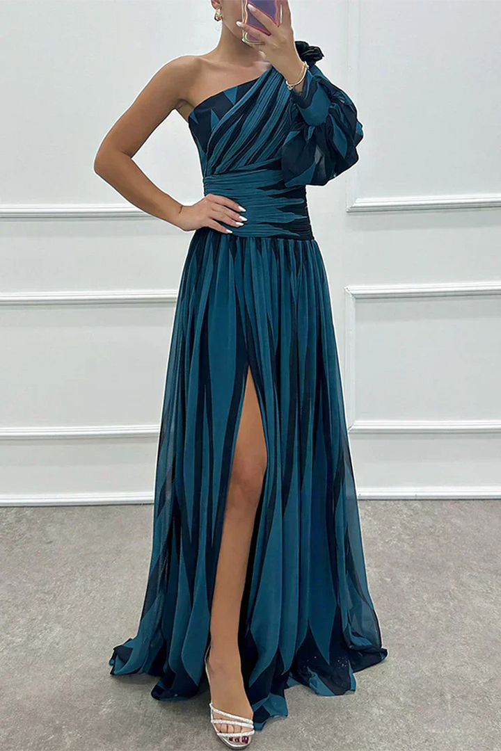 Hazel™ | Elegancka sukienka maxi w paski na jedno ramię