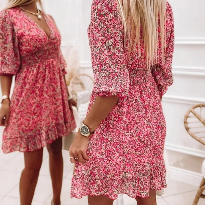 Sunna - Ponadczasowa elegancja w kwiecistej sukience