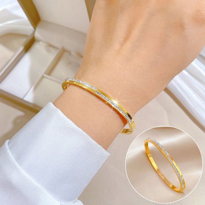 Aera Crystal Gold Bransoletka - Promienny blask kryształów dla codziennego glamour