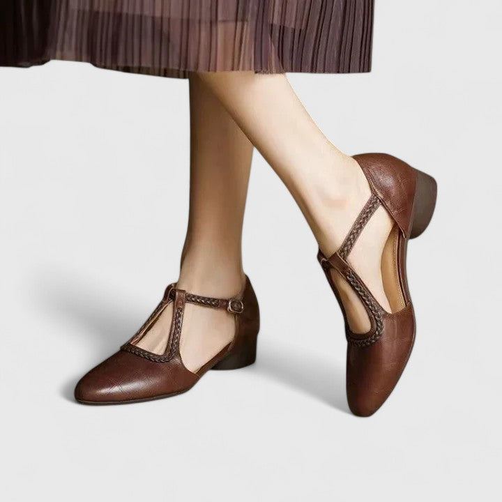 Delphine | Eleganckie płaskie sandały na co dzień