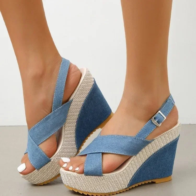 Sandały Maya Denim na platformie - Podnieś swój codzienny styl