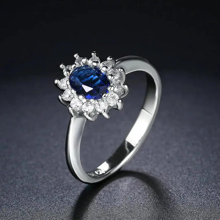 Wyrazisty pierścionek halo Heirloom