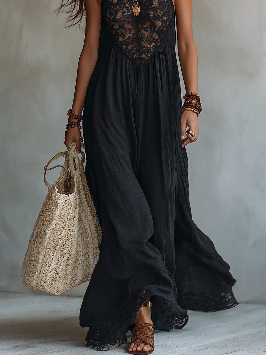 Boho czarna maxi sukienka bezrękawowa z koronkowym wykończeniem