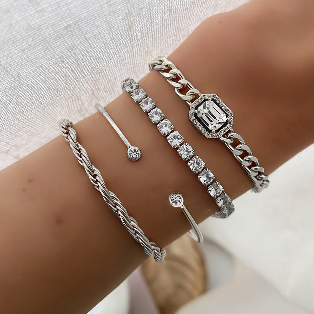 Venus – Zestaw czterech bransoletek – elegancka, warstwowa kolekcja biżuterii